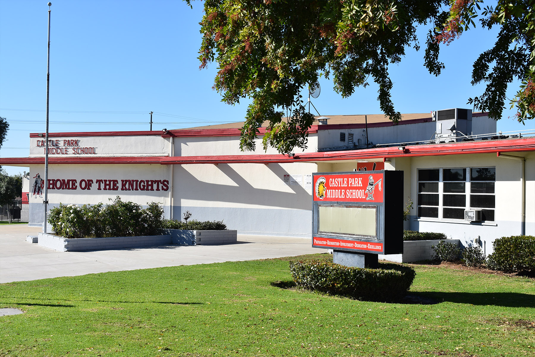Pytes HV48100 SE Commercial Battery Storage System Supports California School Campus